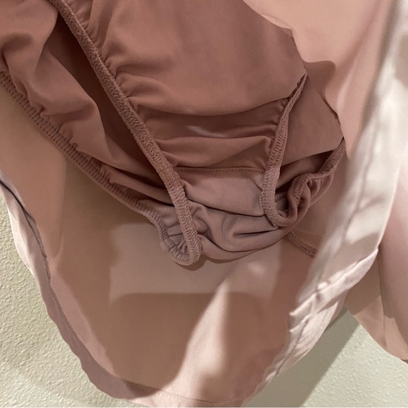 Nike Running Athletic Shorts with Liner Light Pink Small - Picture 3 of 6